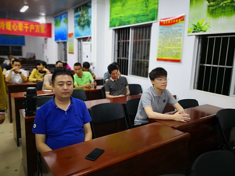 ?？趽?dān)保助力扶貧再出發(fā)